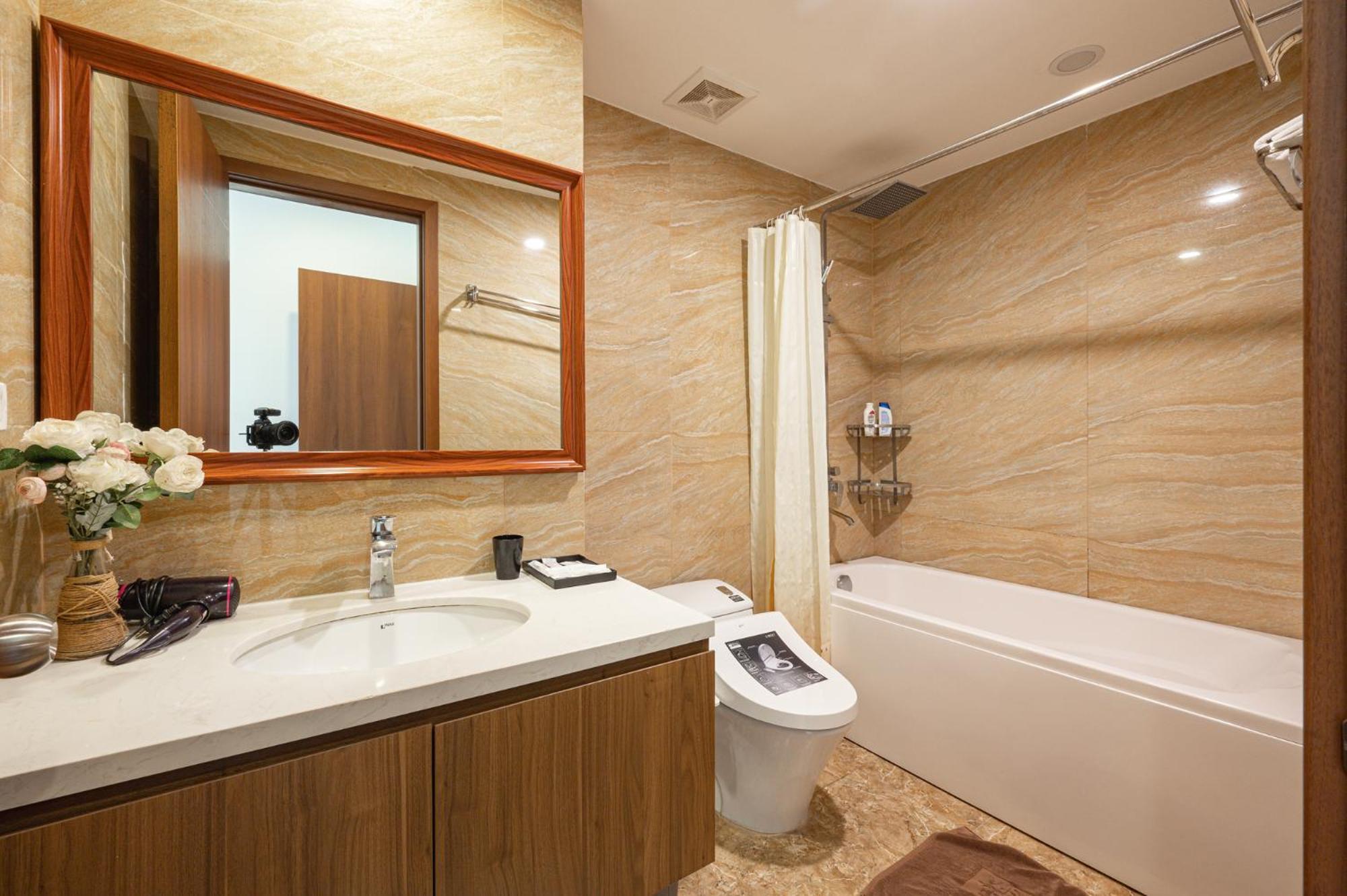 Luxe Paradise Suites Tay Ho Hanoi Eksteriør billede